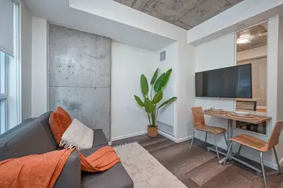 FREE SUMMER! Private Room in Shared Apt -Steps away from uOttawa