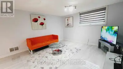2595 WINDJAMMER ROAD Mississauga (Erin Mills), Ontario