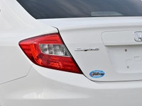 This 2012 Honda Civic LX is a Zippy Sedan That's Cooler Than a Popsicle in a Snowstorm! A sedan that... (image 6)