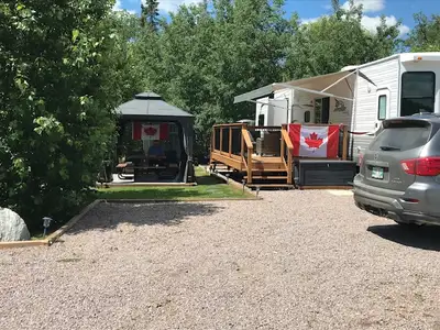 Beautifully manicured turnkey seasonal site located at White Spruce on the Lake (Lot 40 Eugene Bay),...