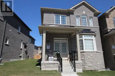 (COACH HOUSE) - 550 WHITES HILL AVENUE Markham (Cornell), Ontari