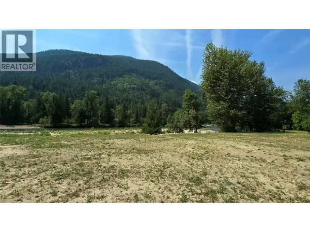 6 Highway Lot# B Crescent Valley, British Columbia in Land for Sale in Nelson - Image 18