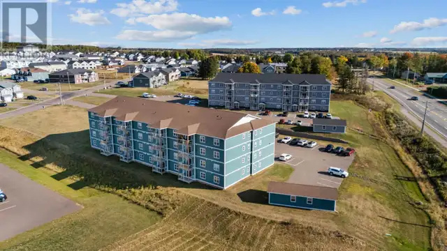 303 18 Gilbert Drive East Royalty, Prince Edward Island in Condos for Sale in Charlottetown - Image 7
