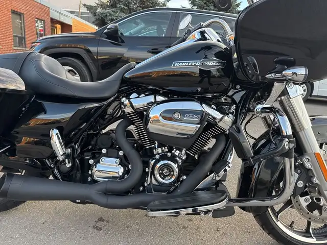 2022 Harley-Davidson Road Glide ~ ROAD GLIDE ~ 107CI ~ 2 INTO 1  in Sport Touring in City of Toronto - Image 11