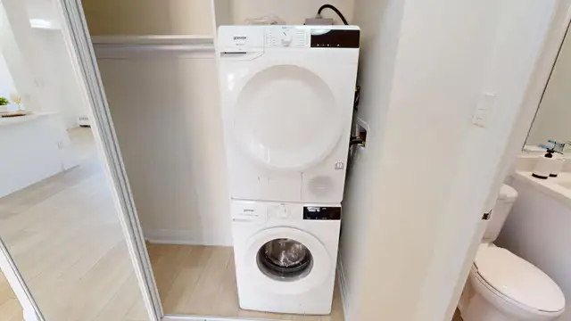 Apartment for Rent at 455 Maple, Downtown in Long Term Rentals in Oakville / Halton Region - Image 5
