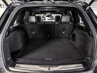 The 2022 Jeep Grand Cherokee Summit represents the absolute pinnacle of American luxury, combining l... (image 8)