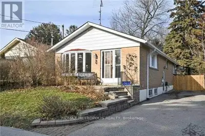 MAIN - 38 COPPING ROAD Toronto (Morningside), Ontario