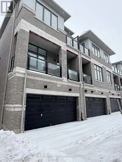 11425 LESLIE STREET Richmond Hill, Ontario