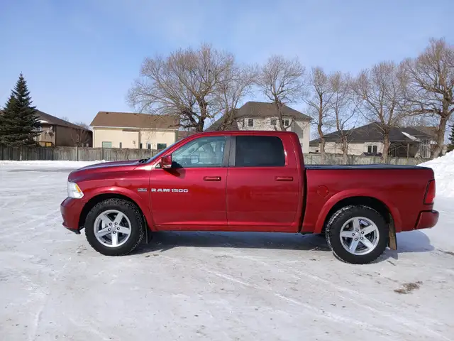 2012 Ram 1500 Sport in Cars & Trucks in Winnipeg - Image 9