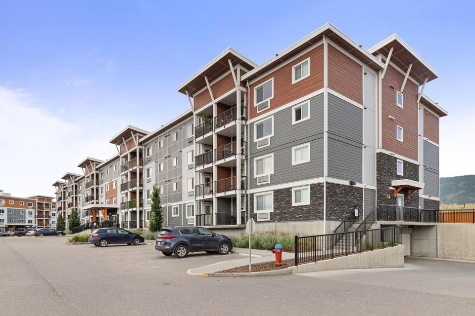 Carrington Ridge Apartments - Purcell Apartment for Rent - West 2