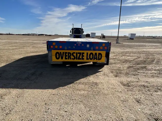 2021 TRAIL KING TK80MG-HG hydraulic detachable gooseneck in Heavy Trucks in Regina - Image 5