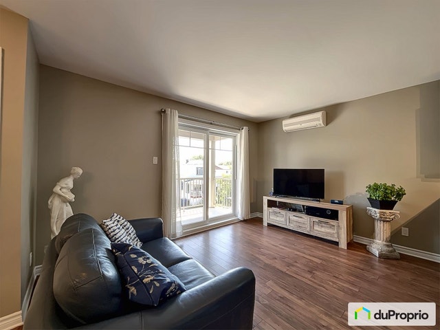 $359,500 - Condominium for sale in Longueuil (Vieux-Longueuil) — photo 2