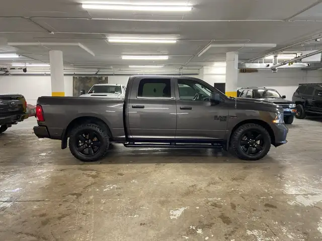 2023 Ram 1500 Classic Express 4x4 Crew Cab NIGHT PKG TOUCHSCREEN in Cars & Trucks in Calgary - Image 5