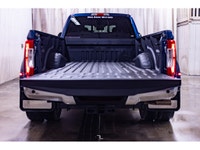 **ONE OWNER - ACCIDENT FREE** 42,310 KM This 2019 Ford F-450 4x4 Crew Cab XLT FX4 Dually is powered... (image 8)