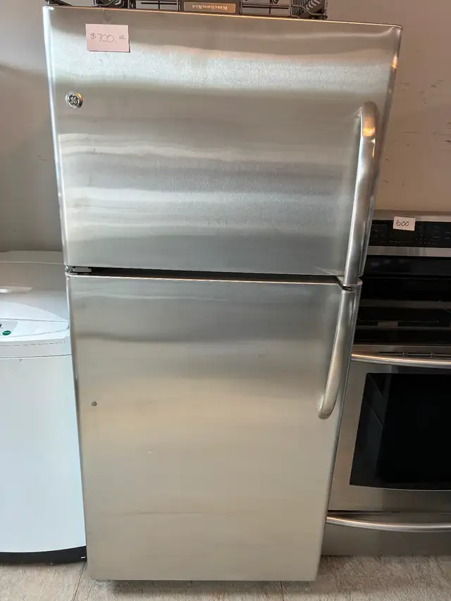 FRIDGES $600 tax in 1 yr. warranty del incl.