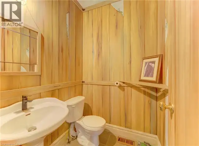 74 FOREST EDGE Trail Kitchener, Ontario in Houses for Sale in Kitchener / Waterloo - Image 11