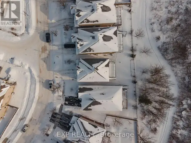23 DOON CREEK STREET Kitchener, Ontario in Houses for Sale in Kitchener / Waterloo - Image 30