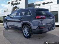 Come see this 2014 Jeep Cherokee North. Its Automatic transmission and 3.2L V6 Engine engine will ke... (image 4)