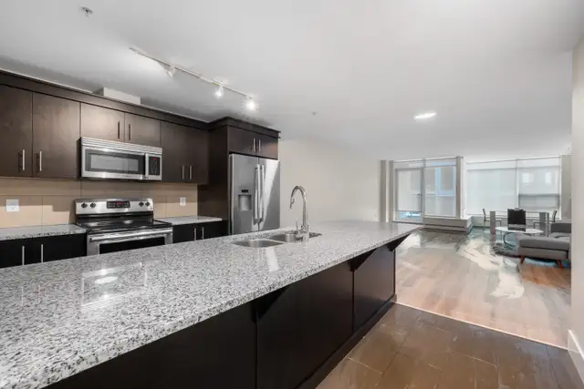 AK206 2 Bedroom Furnished Apartment in Long Term Rentals in Dartmouth - Image 3