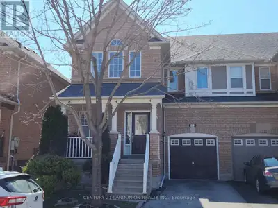 Lovely Home for Your Family! Located at Weston Rd. & Major Mackenzie! Nestling in A Prime Neighbourh...