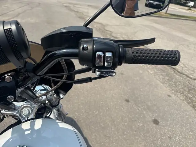 2005 Harley-Davidson Sportster ~ SPORSTER 883 ~ CANADIAN ~ V&H E in Street, Cruisers & Choppers in City of Toronto - Image 25