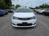 "• Power_Steering • Power_Brakes • Power_Windows • Power_Seat • Power_Mirrors • Power_Locks • Power_... (image 7)
