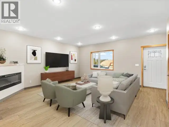 11 ALERT AVENUE Whitehorse, Yukon in Houses for Sale in Whitehorse - Image 8