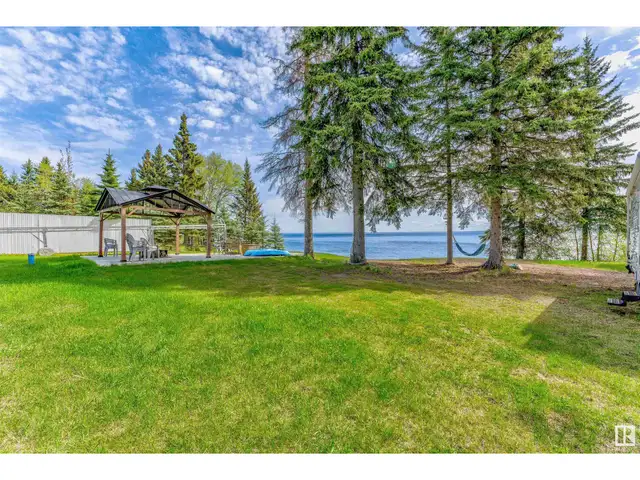 2202 28 ST Cold Lake, Alberta in Houses for Sale in Edmonton - Image 8