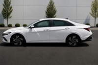 Key Features: ALLOY WHEELS, BLIND SPOT, KEYLESS ENTRY, LANE DEPARTURE WARNING, DIGITAL CLUSTER, ADAP... (image 4)