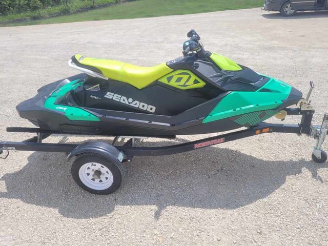 2020 SEADOO SPARK TRIXX 3UP (FINANCING AVAILABLE) in Personal Watercraft in Strathcona County - Image 6