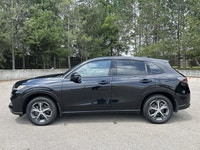 // ACCIDENT FREE!! // This 2024 Honda HR-V EX-L Navi AWD is a smart compact SUV with premium comfort... (image 9)