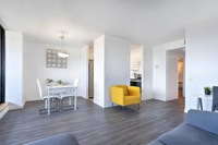 1 Month Free Rent Shared Accommodations View shared living options Visitez notre site Web : https://... (image 5)