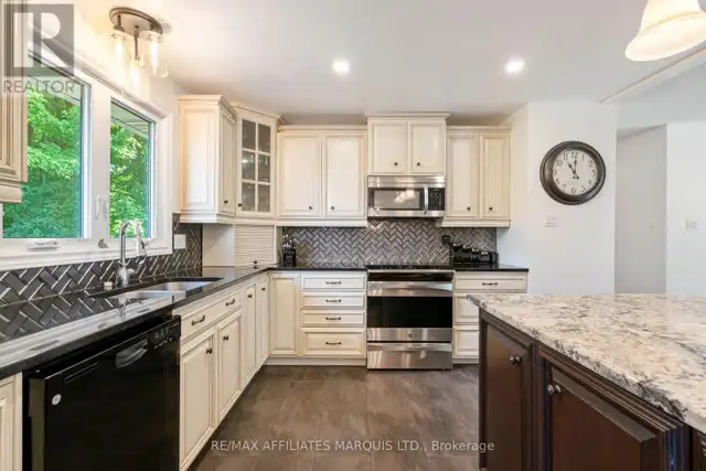 1507 CATHERINE STREET Cornwall, Ontario in Houses for Sale in Cornwall - Image 10