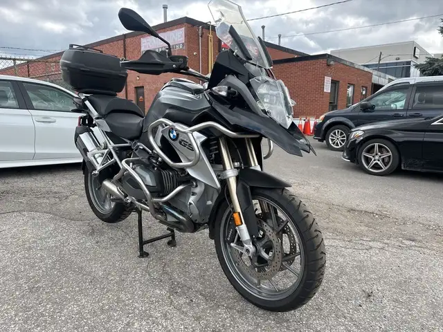 2015 BMW R1200GS ~ BMW R1200GS ~ HTD GRIPS ~ ADJUSTABLE SUSPENSI in Street, Cruisers & Choppers in City of Toronto - Image 5