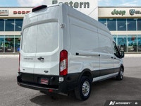 | Exterior Parking Camera Rear | Brake Assist | Electronic Stability Control | Fully Automatic Headl... (image 4)