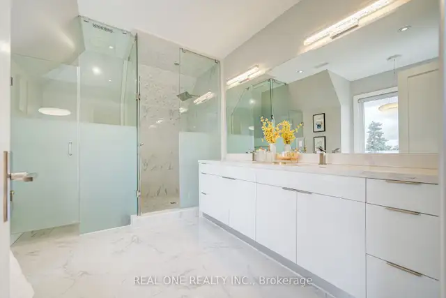 Custom Built Home w Finished Walk Up Bsmt By Sheppard & Bathurst in Houses for Sale in City of Toronto - Image 11