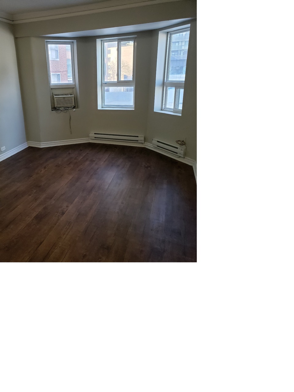 All-Inclusive Studio Unit Available!! 5