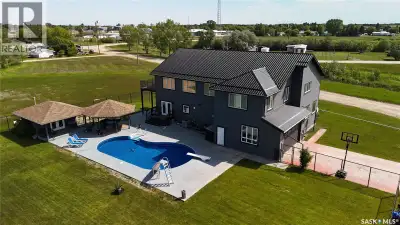 Welcome to 701 Bay St., a spacious six-bedroom, four-bathroom home set on over three acres of land....