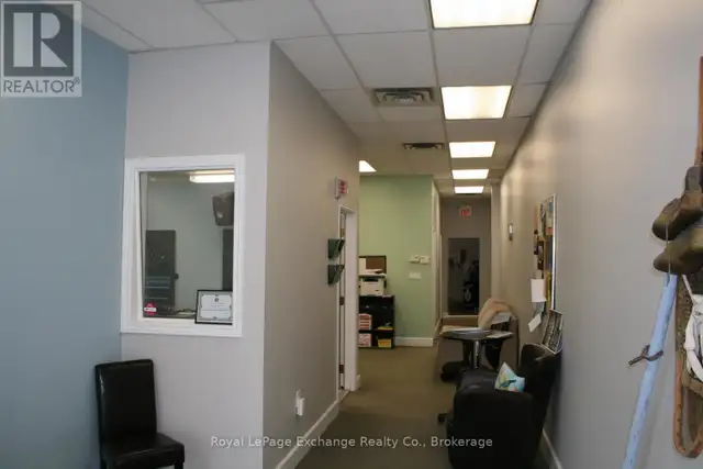 756 QUEEN W Kincardine, Ontario in Commercial & Office Space for Sale in Owen Sound - Image 4