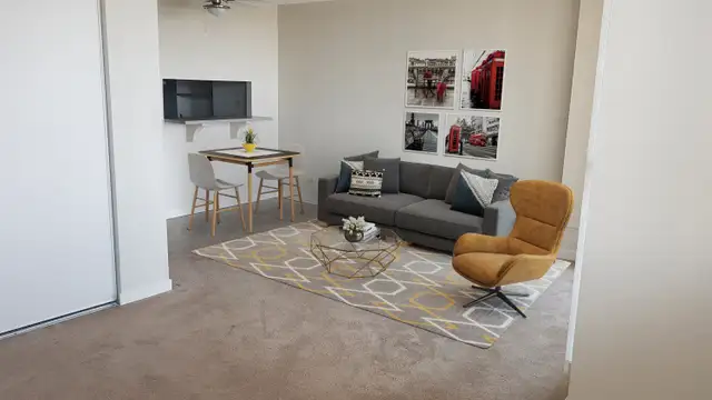 Chateau 100 - Spacious Bachelor for July 1st62864379566721121