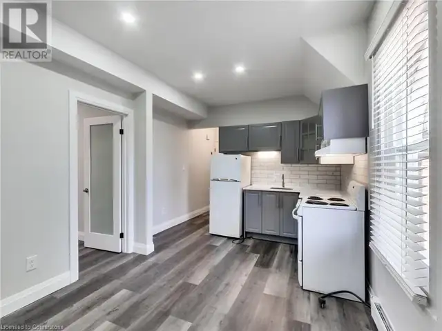 51 AUGUSTA Street Hamilton, Ontario in Houses for Sale in Hamilton - Image 34