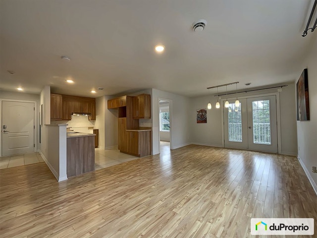 $349,900 - Condominium for sale in Ste-Agathe-Sud — photo 1