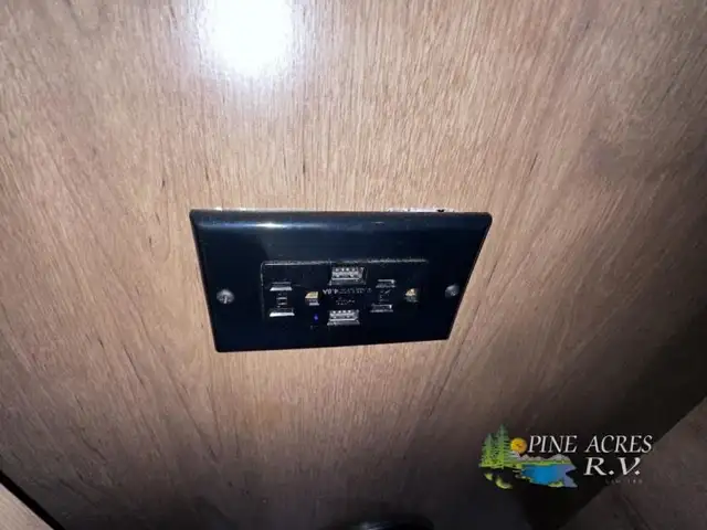 2021 Holiday Rambler Admiral 34J only 13 Milles in RVs & Motorhomes in Moncton - Image 59