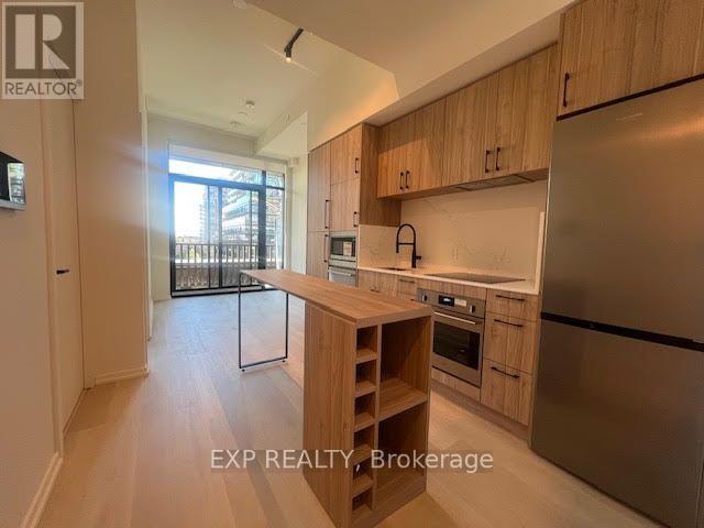 609 - 109 ERSKINE AVENUE Toronto (Mount Pleasant West), Ontario 4
