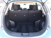 2015 NISSAN LEAF S - NO ACCIDENTS - BACKUP CAMERA - HEATED FRONT SEATS AND STEERING WHEEL - PUSH BUT... (image 9)