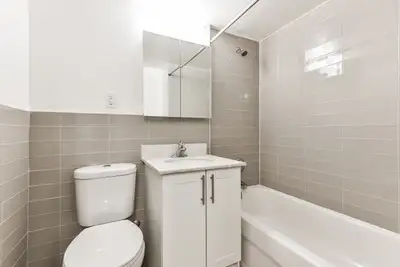 For a limited time - sign a new lease with 1/2 month free rent in the 6th and 12th month! Terms and...