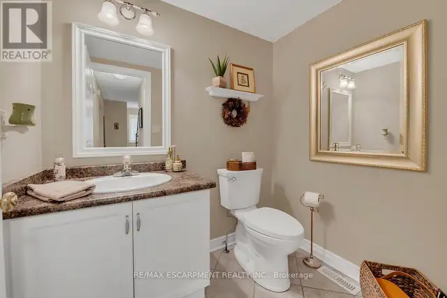 6D BROWN DRIVE St. Catharines (Rykert/Vansickle), Ontario in Houses for Sale in St. Catharines - Image 20