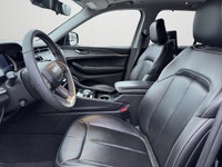 Command the road in this stunning 2023 Jeep Grand Cherokee 4xe, boasting a powerful hybrid engine an... (image 9)