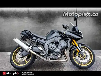 Motoplex St-Eustache FZ8 FAZER 8 GARANTIE PROLONGEE jusqu'a 4 ans disponible et plan d'entretien Fin...