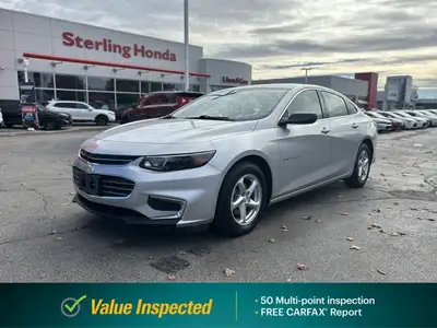 Designed to meet your everyday driving demands with ease and efficiency, this 2018 Chevrolet Malibu...